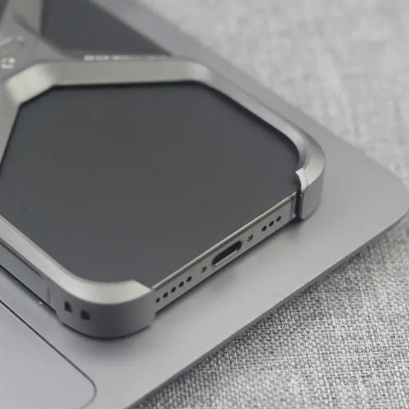 Case iPhone em Liga de Alumínio reforçado