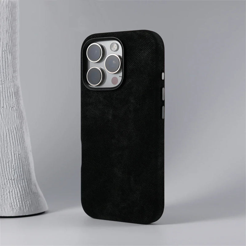 Case iPhone em Tecido e Carregamento MagSafe