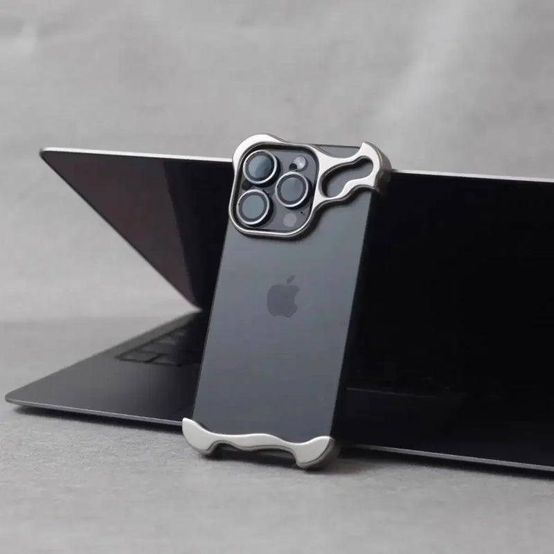 Case iPhone Minimalista + Lentes de câmeras de proteção