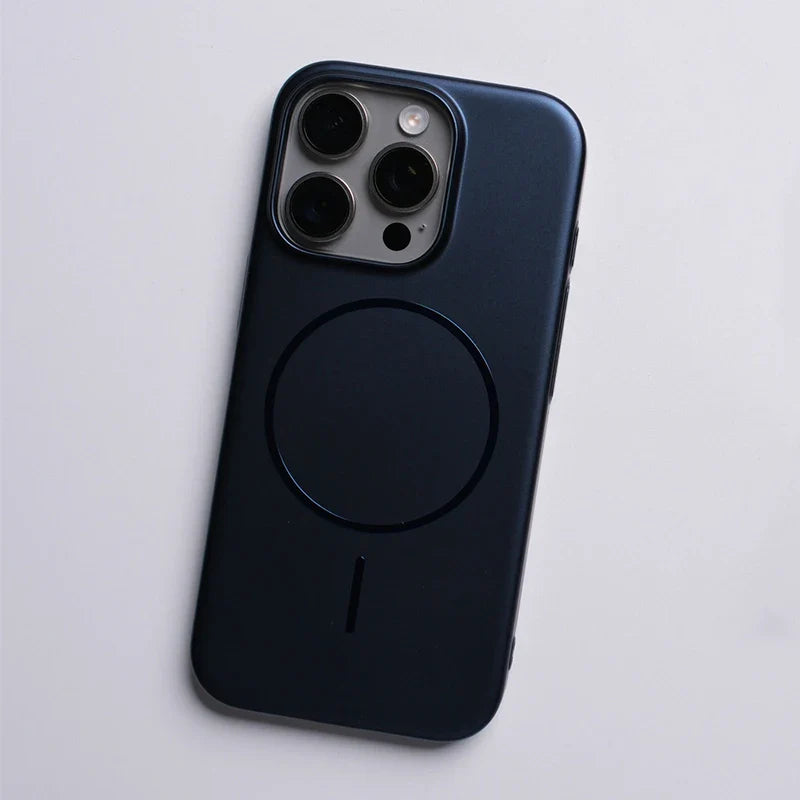 Case Minimalista para iPhone Fosca com Carregamento MagSafe