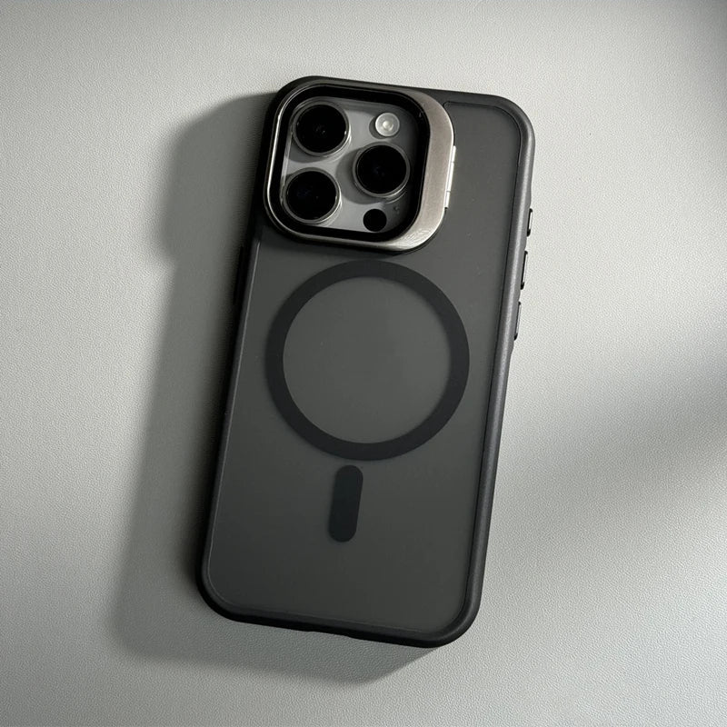Case iPhone Nano Ultra com proteção blindada de câmeras e MagSafe