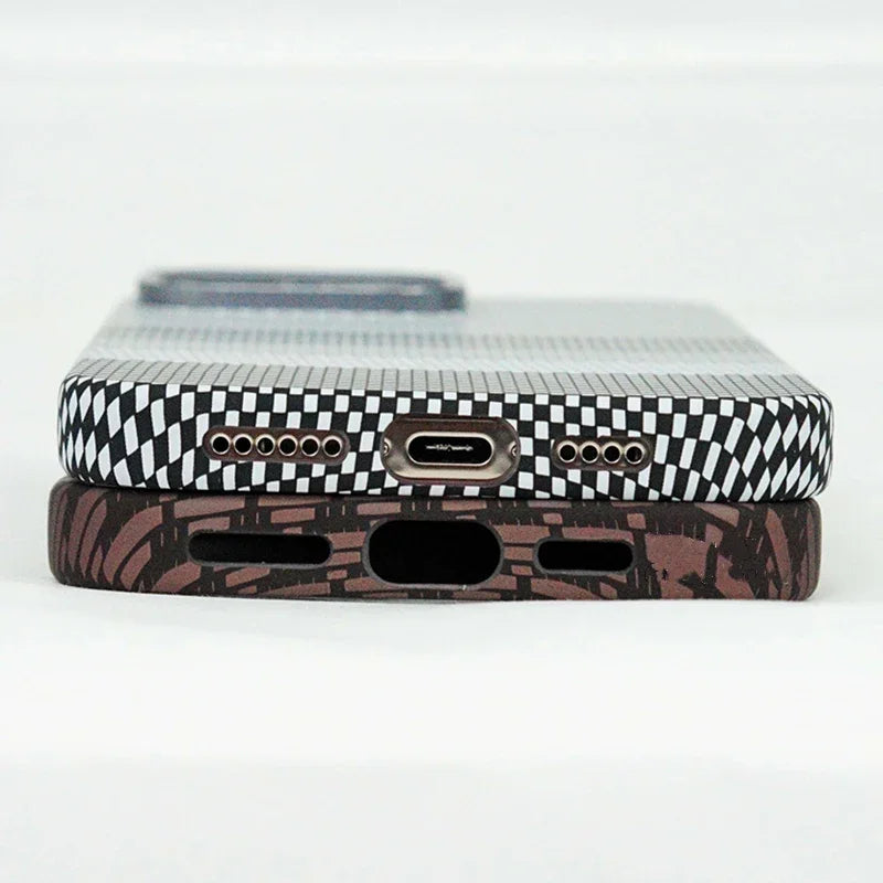Case iPhone em Fibra de Carbono MagSafe Exclusiva