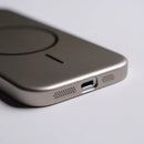 Case Minimalista para iPhone Fosca com Carregamento MagSafe