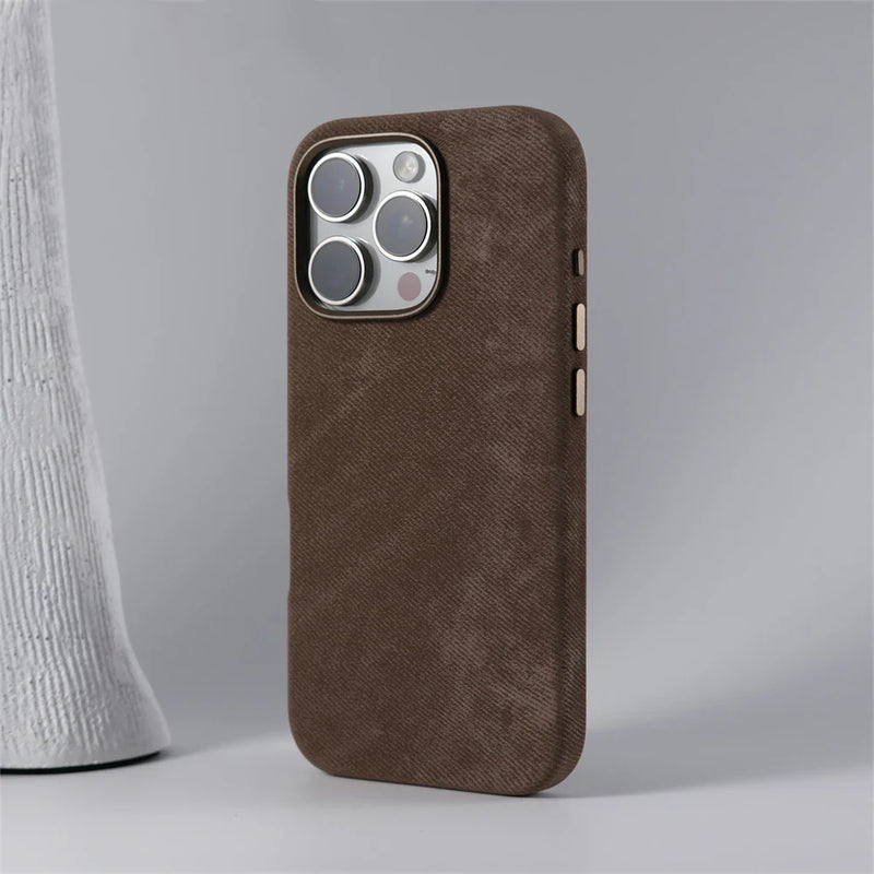 Case iPhone em Tecido e Carregamento MagSafe