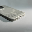 Case iPhone com Dissipação de Calor e Carregamento MagSafe