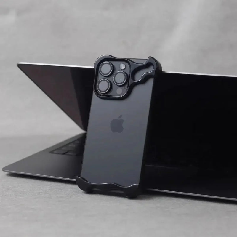 Case iPhone Minimalista + Lentes de câmeras de proteção