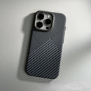 Case iPhone em fibra de carbono e carregamento MagSafe